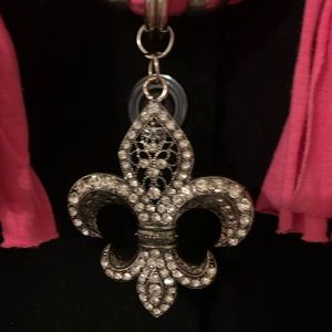 Luxury European pink scarf